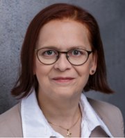 Dr. rer. pol. Ilona Köster-Steinebach